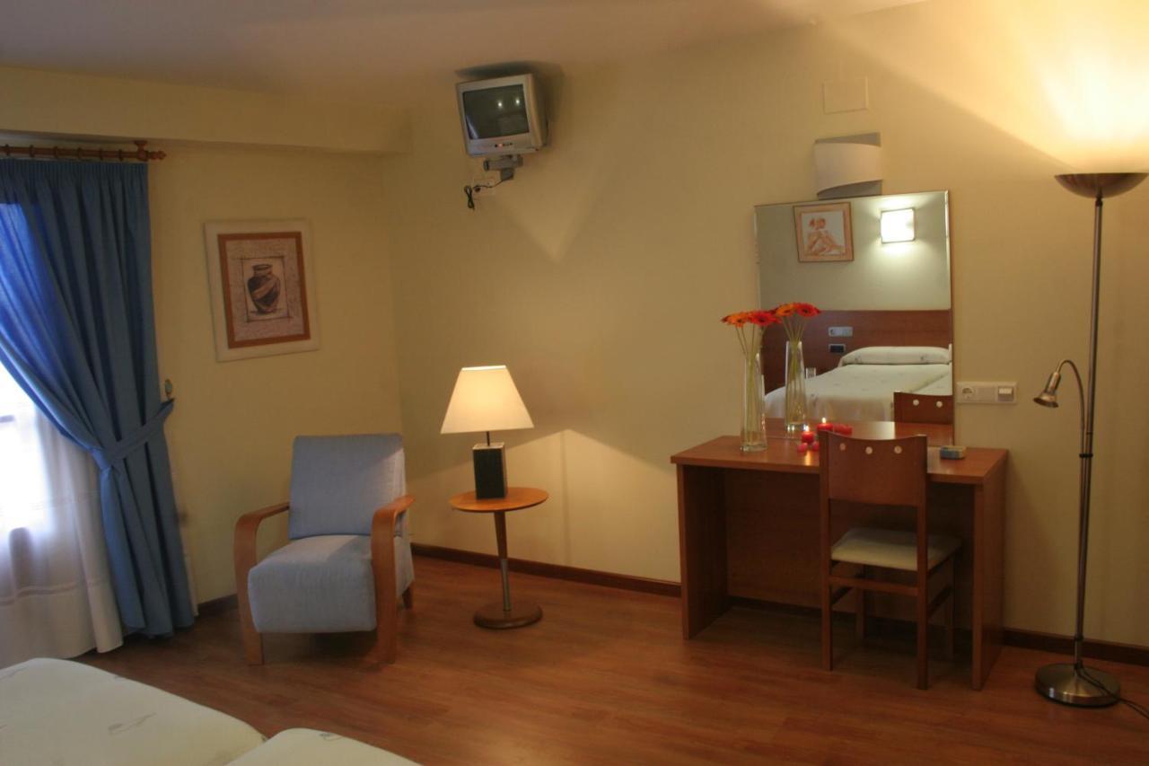 Hotel Zaravencia By Bossh Hotels 托罗 外观 照片