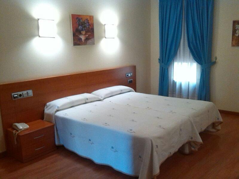 Hotel Zaravencia By Bossh Hotels 托罗 外观 照片